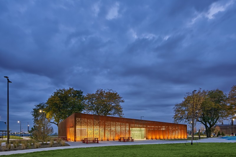 InToto Studio - Riverside Park Pavilion