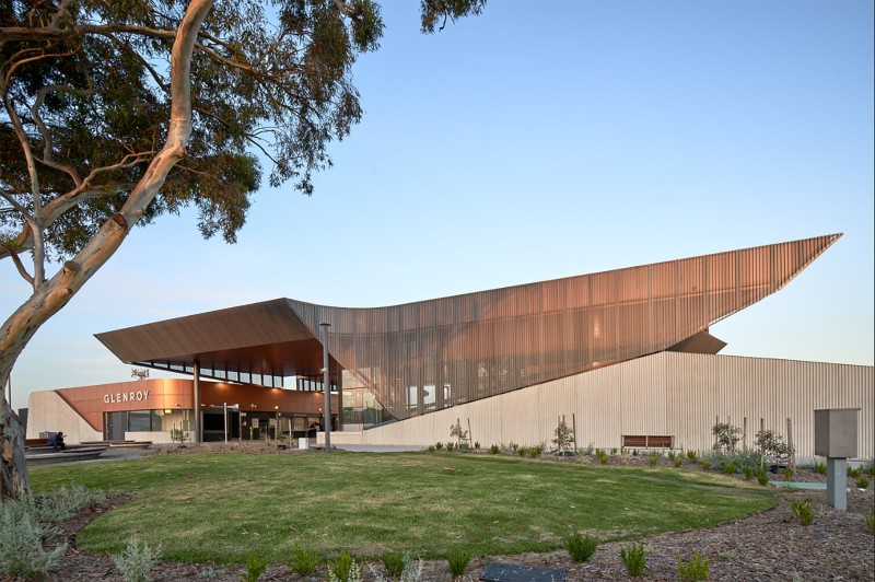 Genton - Glenroy Station