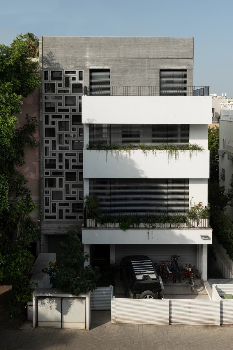 Tali Laub Richter Architects - Piloti Paradise
